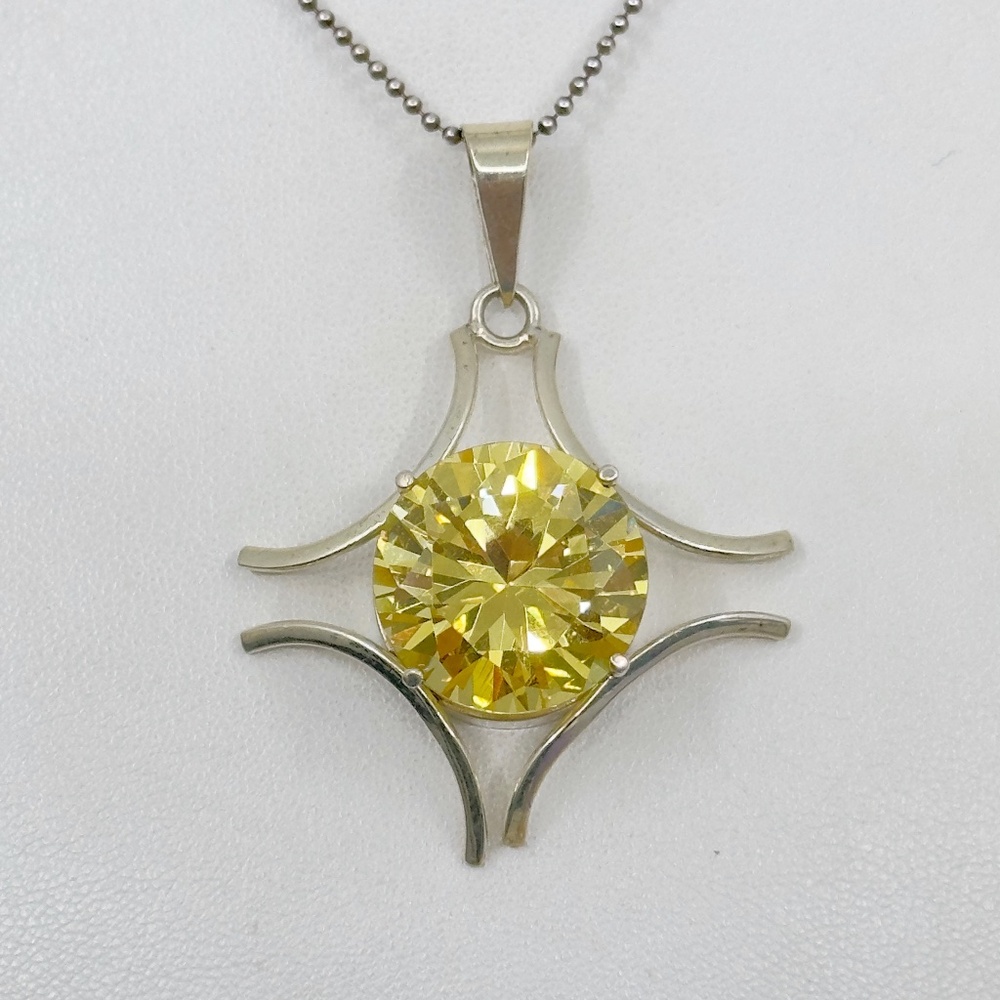 Mexican sterling silver cubic zirconia cross pendant - GM852